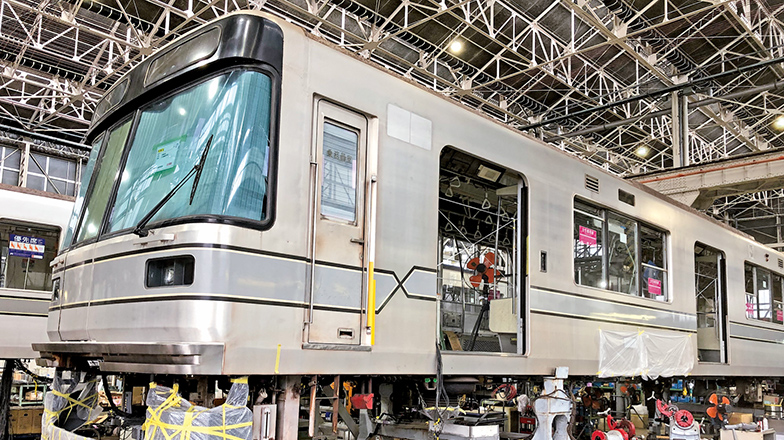 地方鉄道様の仕様に改造中の旧日比谷線03系車両