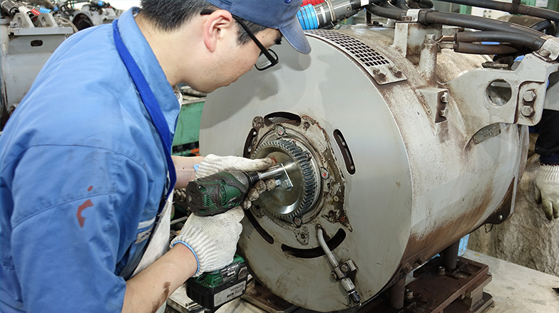 回転機（主電動機）